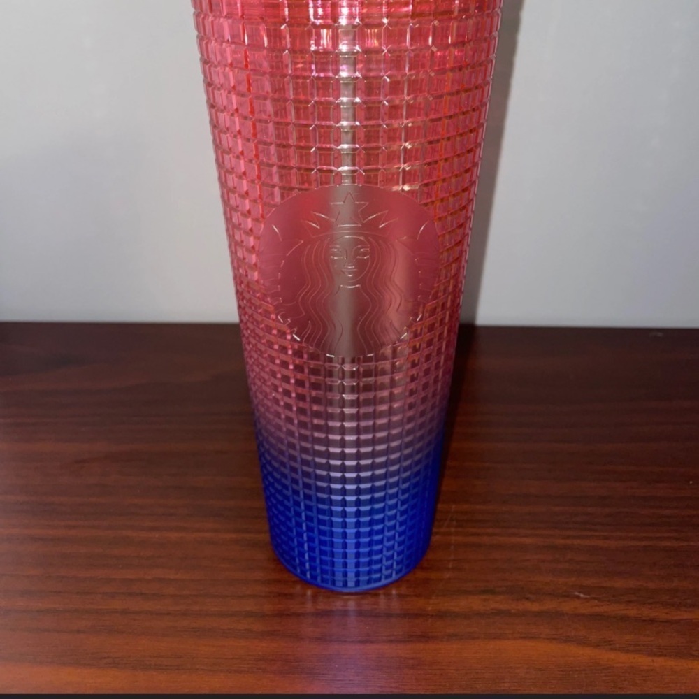 Starbucks Red and Blue Gradient Tumbler 2022 summer tumbler fancy straw - Picture 1 of 2